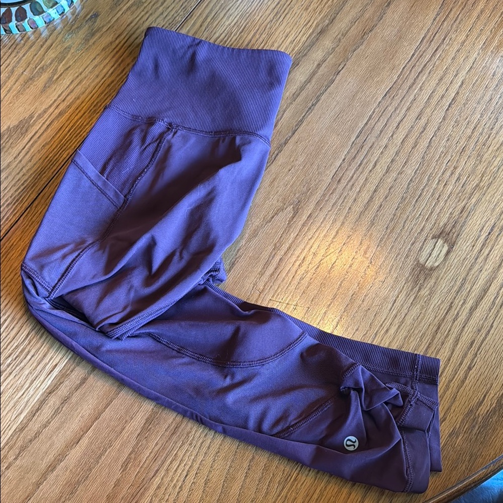 Lululemon Athletica Purple Leggings for Active Lifestyle